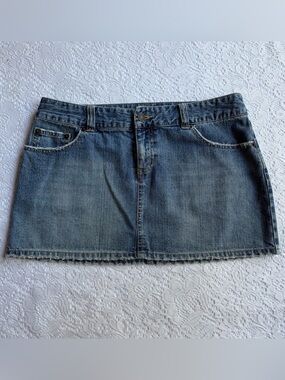 Vintage Y2K Aéropostale Low-Rise Denim Mini Skirt Size 30”